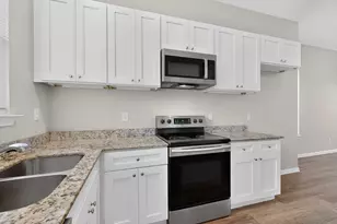 824 E Maddox Ave, Fort Worth, TX 76104 - Photo 16
