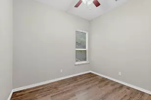 824 E Maddox Ave, Fort Worth, TX 76104 - Photo 20
