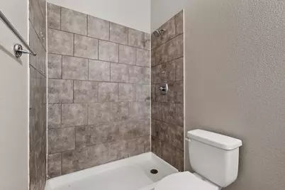 824 E Maddox Avenue, Fort Worth, TX 76104 - Photo 24