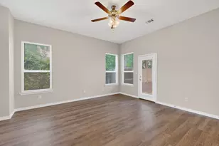 824 E Maddox Ave, Fort Worth, TX 76104 - Photo 10