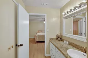 1405 Casa Linda St, Ennis, TX 75119 - Photo 28