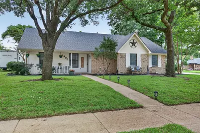 1405 Casa Linda Street, Ennis, TX 75119 - Photo 2