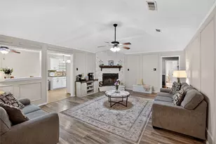 1405 Casa Linda St, Ennis, TX 75119 - Photo 8