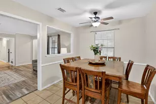 1405 Casa Linda St, Ennis, TX 75119 - Photo 10