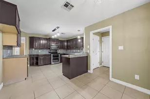 10413 Granada Dr, Waco, TX 76708 - Photo 6