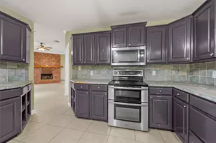 10413 Granada Dr, Waco, TX 76708 - Photo 8