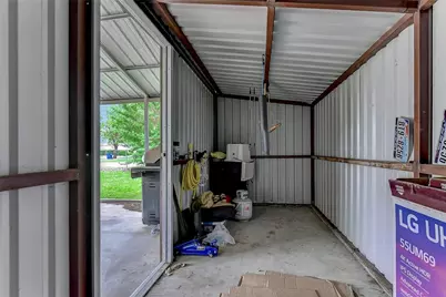 502 E Hughes Street, Collinsville, TX 76233 - Photo 18