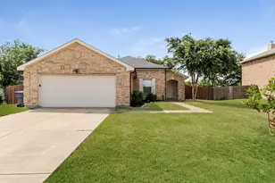 1450 Waldrop Dr, Lancaster, TX 75146 - Photo 1