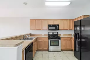 1450 Waldrop Dr, Lancaster, TX 75146 - Photo 10
