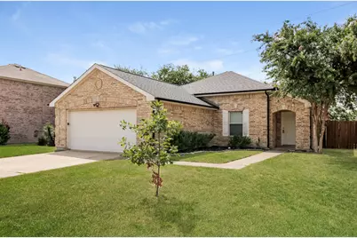 1450 Waldrop Drive, Lancaster, TX 75146 - Photo 2