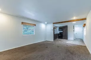 512 River Park Rd, McGregor, TX 76657 - Photo 6