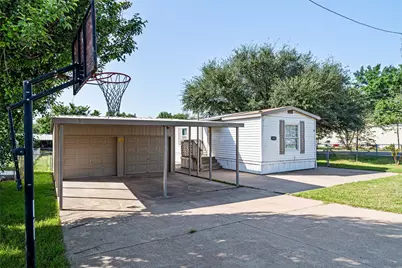 4001 Gloria Drive, Granbury, TX 76049 - Photo 1