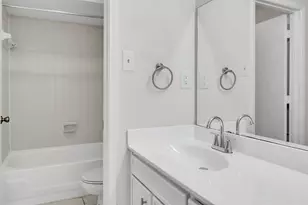 332 W Corporate Dr, Lewisville, TX 75067 - Photo 10