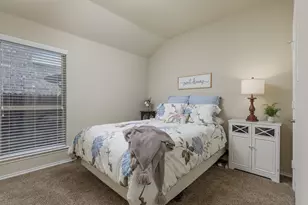 8908 Tenderfoot Ln, Aubrey, TX 76227 - Photo 16