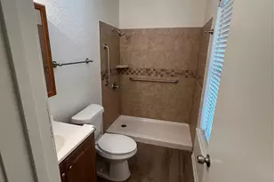 3045 Navarro Ln, Grand Prairie, TX 75052 - Photo 4