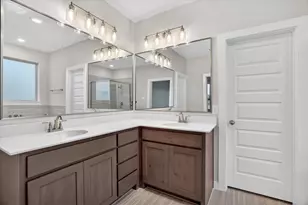 321 Skeen Peak, Springtown, TX 76082 - Photo 36