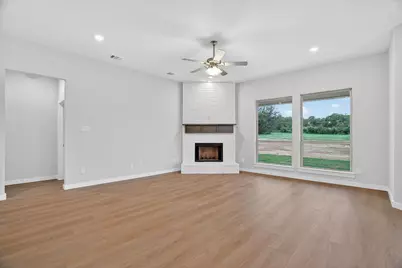 321 Skeen Peak, Springtown, TX 76082 - Photo 14