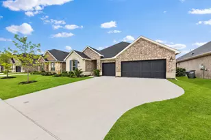 2233 Corbera Dr, Little Elm, TX 75068 - Photo 4