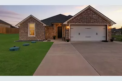 5007 Terlingua Drive, Granbury, TX 76048 - Photo 2