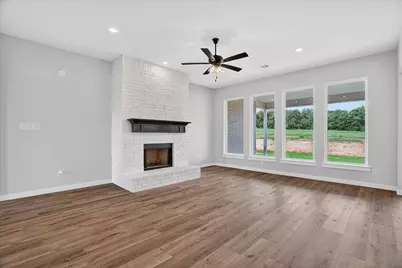 317 Skeen Peak, Springtown, TX 76082 - Photo 10