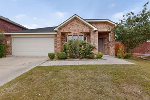 2013 Windsong Dr, Heartland, TX 75126 - Photo 2