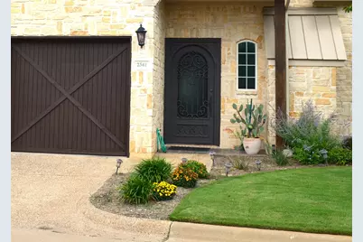 2541 Vineyard Drive, Granbury, TX 76048 - Photo 8