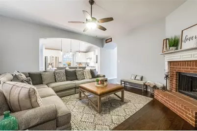 2731 Vela, Grand Prairie, TX 75054 - Photo 10