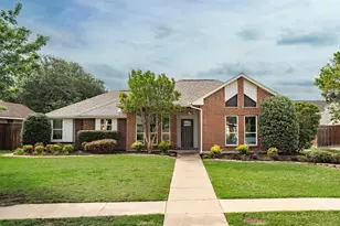 1902 Lansdown Dr, Carrollton, TX 75010 - Photo 1