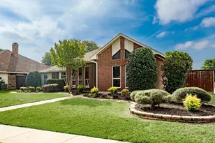 1902 Lansdown Dr, Carrollton, TX 75010 - Photo 2