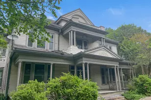 402 E Grand St, Whitewright, TX 75491 - Photo 2