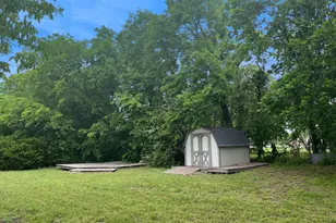 402 E Grand St, Whitewright, TX 75491 - Photo 10