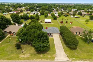 303 Anita Ln, Waxahachie, TX 75165 - Photo 28