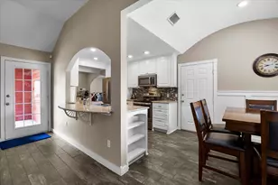303 Anita Ln, Waxahachie, TX 75165 - Photo 8