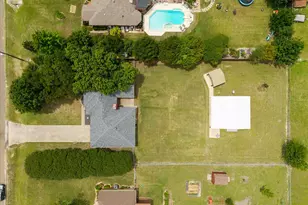 303 Anita Ln, Waxahachie, TX 75165 - Photo 32
