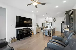 3709 Island Vista Dr, Arlington, TX 76005 - Photo 6
