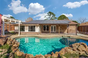 721 NW Ann Lois Ln, Burleson, TX 76028 - Photo 2