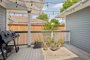 630 N Edgefield Ave, Dallas, TX 75208 - Photo 22