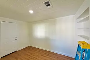 4500 Athens Ave, Waco, TX 76710 - Photo 16