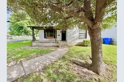 4500 Athens Avenue, Waco, TX 76710 - Photo 2