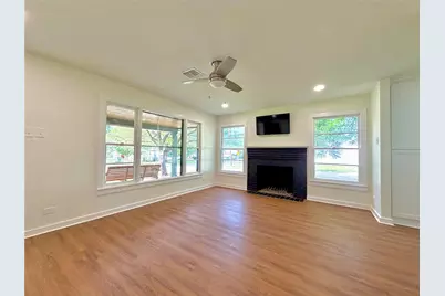 4500 Athens Avenue, Waco, TX 76710 - Photo 6