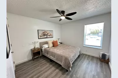 809 W Broadus Avenue, Fort Worth, TX 76115 - Photo 6