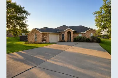 105 Hillside Drive, Celina, TX 75009 - Photo 1