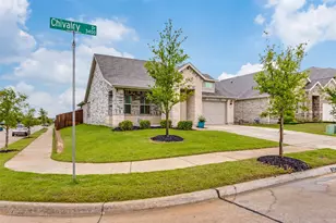 3424 Chivalry Dr, Denton, TX 76207 - Photo 2