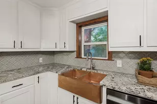 2321 Primrose Ave, Fort Worth, TX 76111 - Photo 8