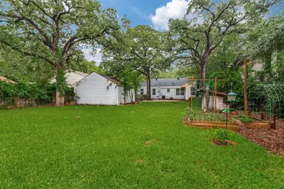 2321 Primrose Avenue, Fort Worth, TX 76111 - Photo 22