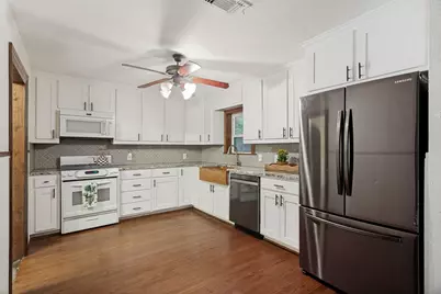 2321 Primrose Avenue, Fort Worth, TX 76111 - Photo 6