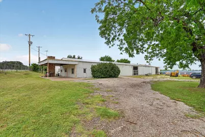 1092 W Highway 199, Springtown, TX 76082 - Photo 4