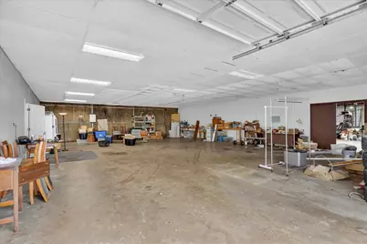 1092 W Highway 199, Springtown, TX 76082 - Photo 24