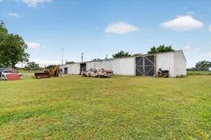 1092 W Hwy 199, Springtown, TX 76082 - Photo 28
