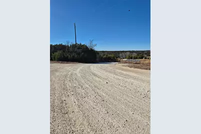 8740 Parkview Court, Cleburne, TX 76033 - Photo 4